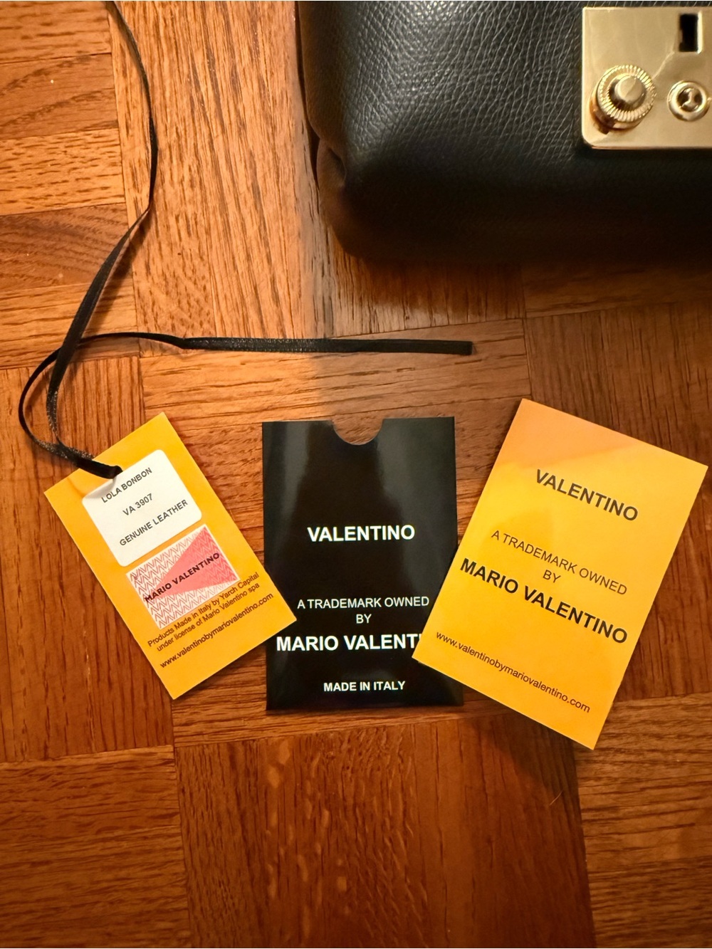 Valentino by Mario Valentino Lola Bonbon black leather crossbody bag - Picture 5 of 5